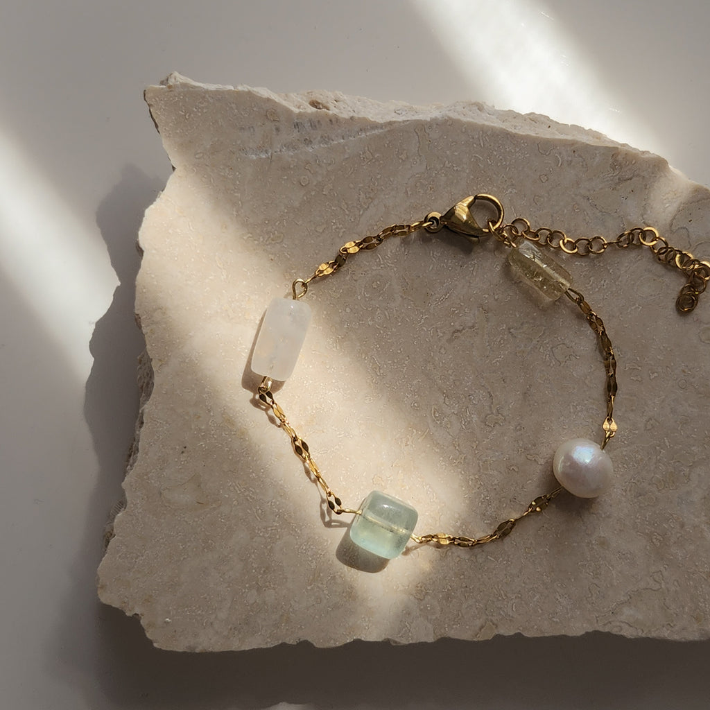 Focused on my peace armband-Armband-King Crystals